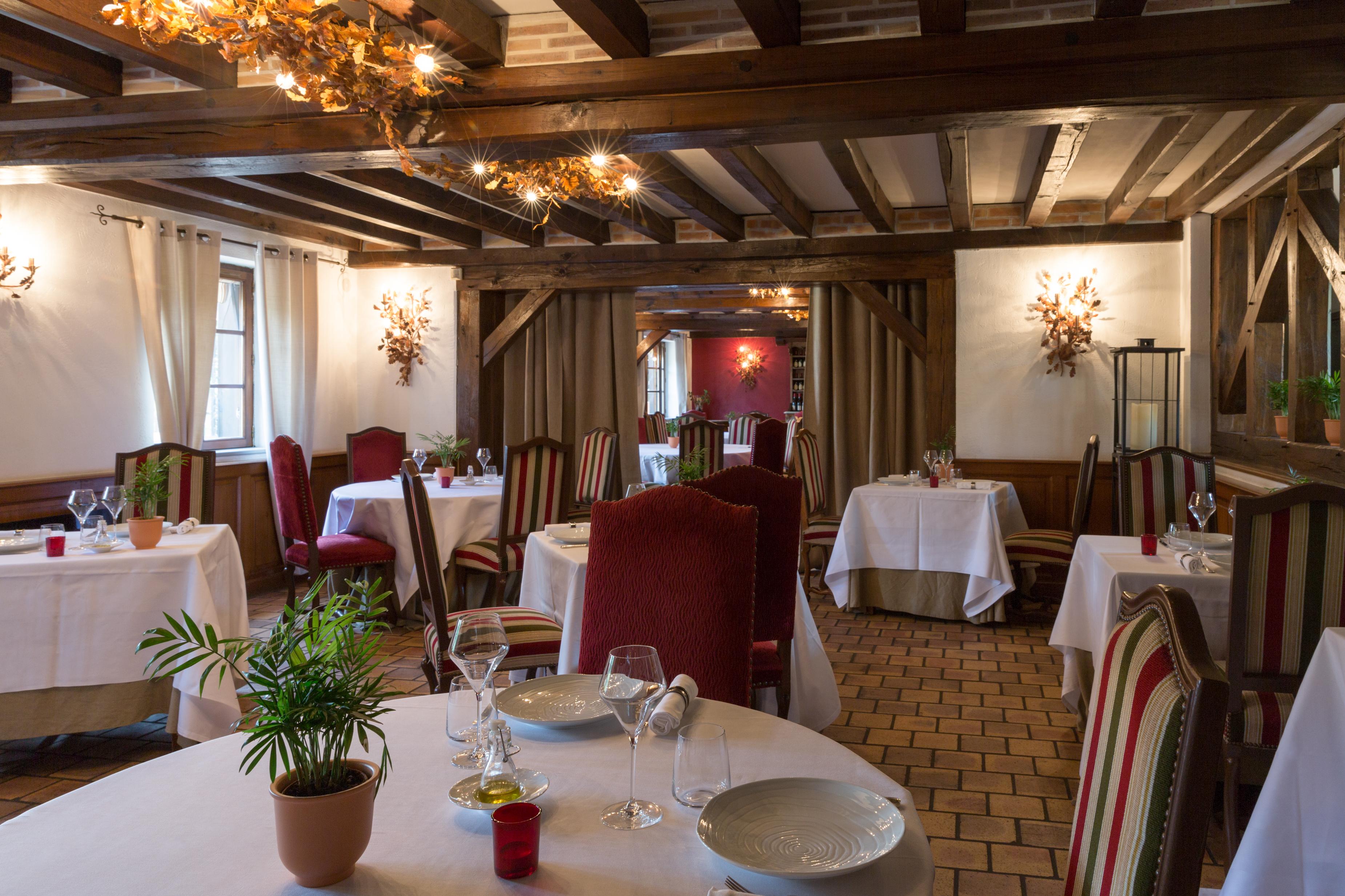 L'Oree Des Chenes, The Originals Relais La Ferte-Saint-Aubin Exterior photo
